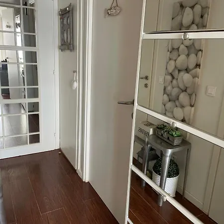 Face Apartman *